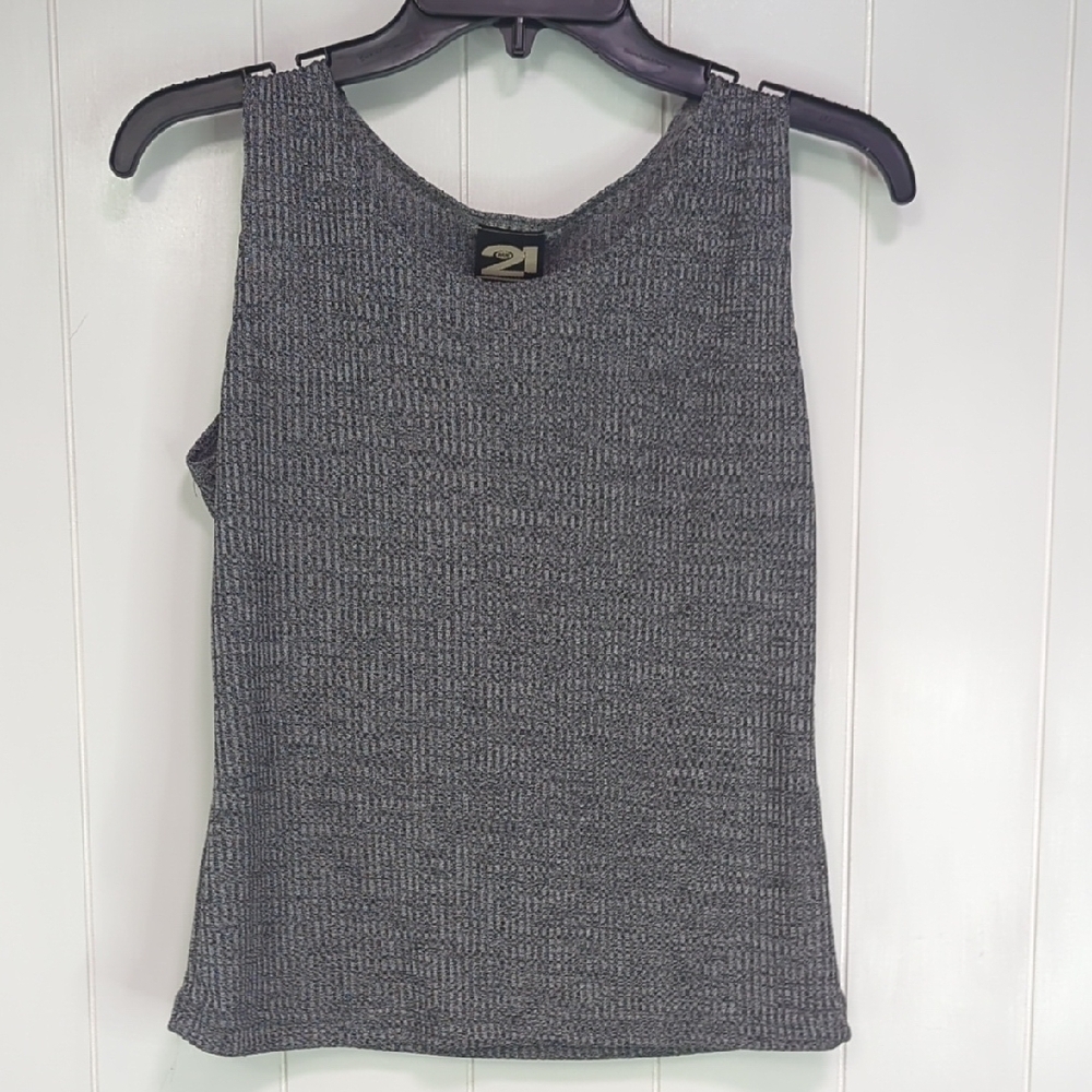 ❤️5/$25 Gray Sleeveless Knit Top